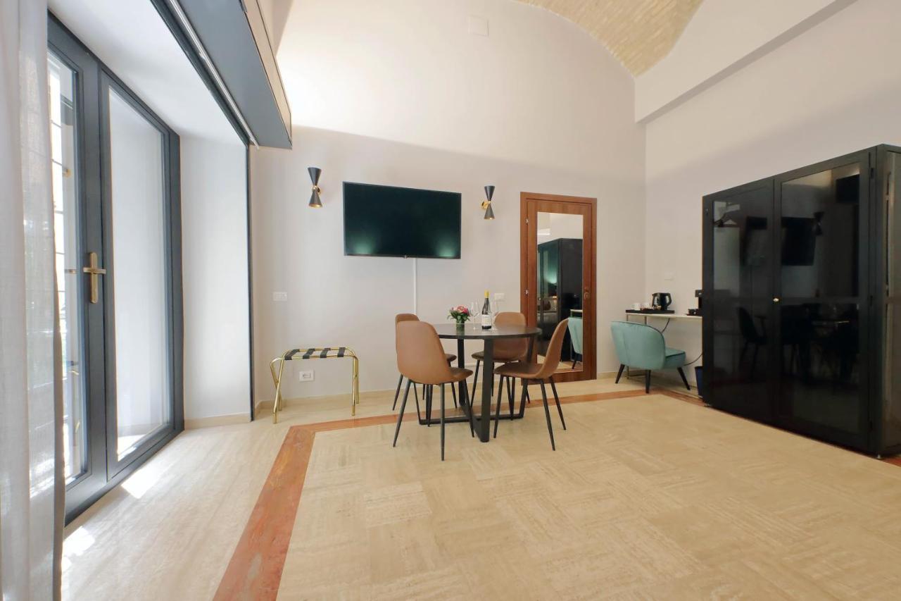 Charming Suites Navona Рим Экстерьер фото