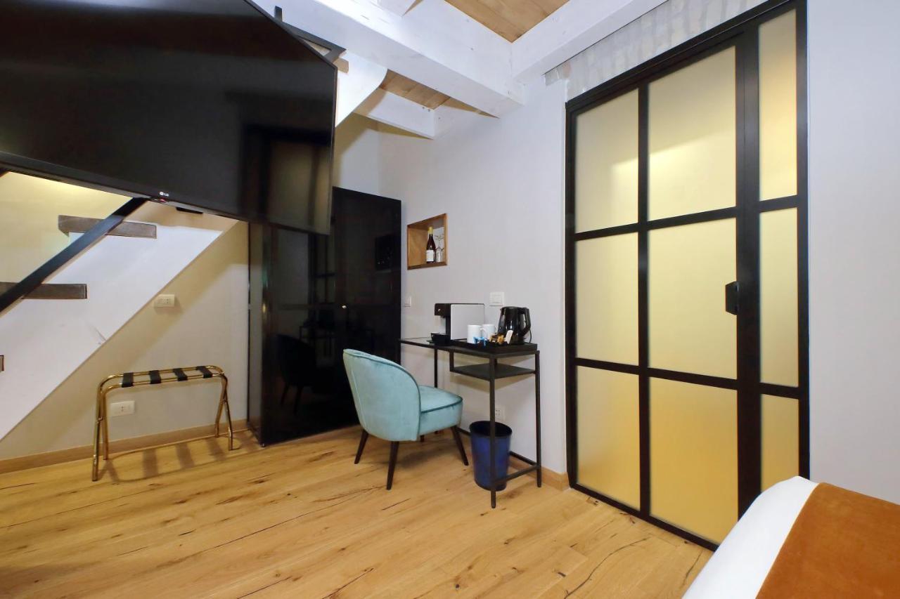 Charming Suites Navona Рим Экстерьер фото